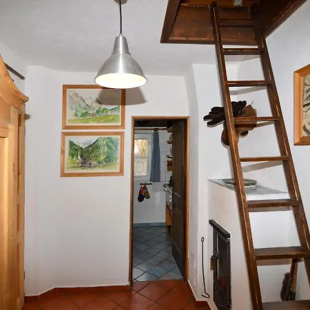 Huettl By Interhome Trins