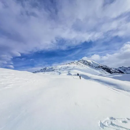 Huettl By Interhome Trins